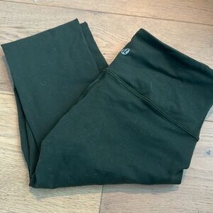 army green lululemon leggings in great condition